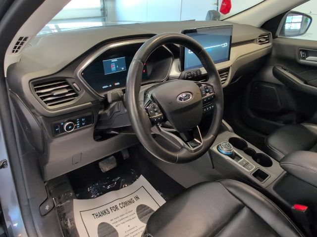 Certified 2023 Ford Escape Platinum AWD/4WD image 10