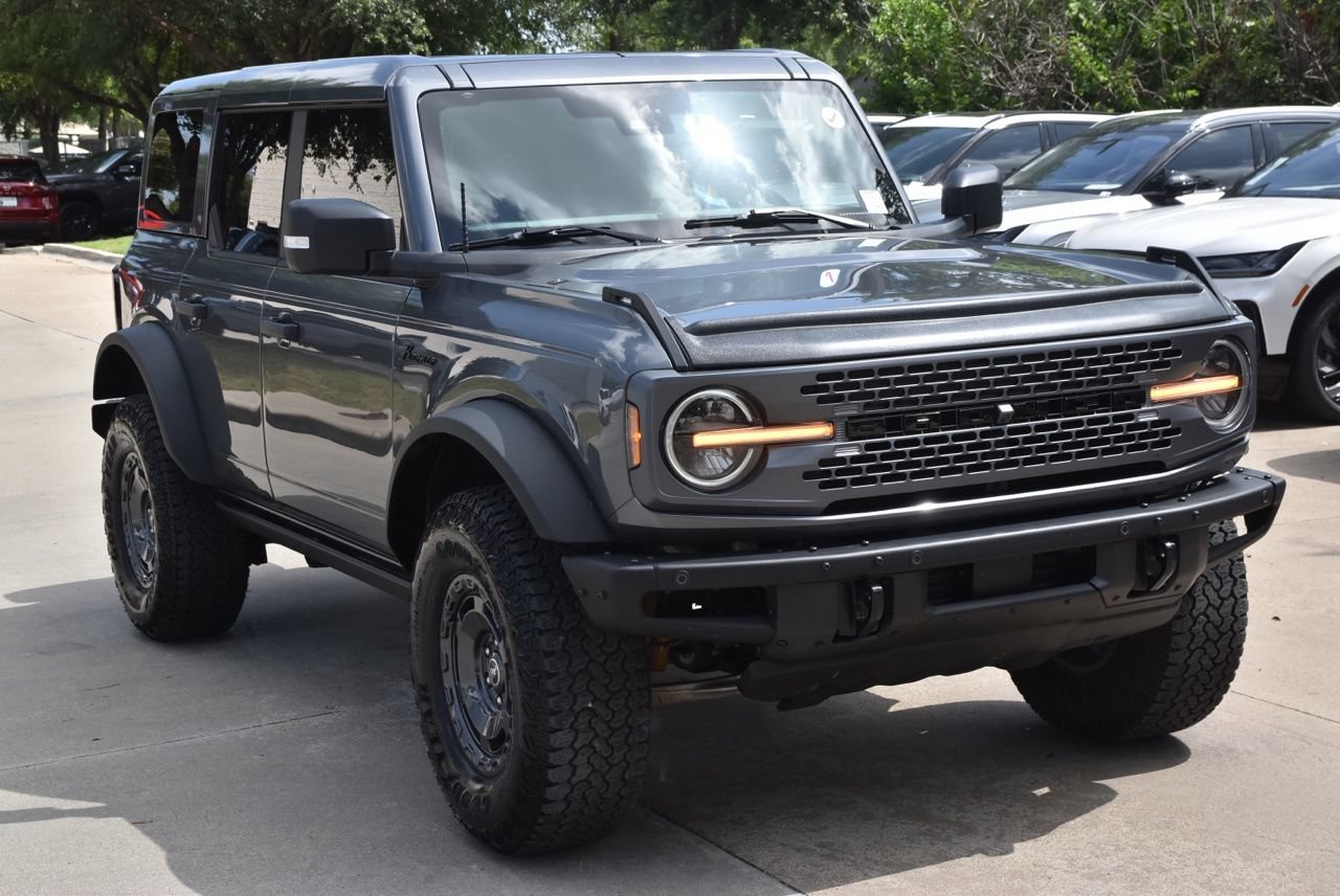 Certified 2025 Ford Bronco Badlands AWD/4WD image 4