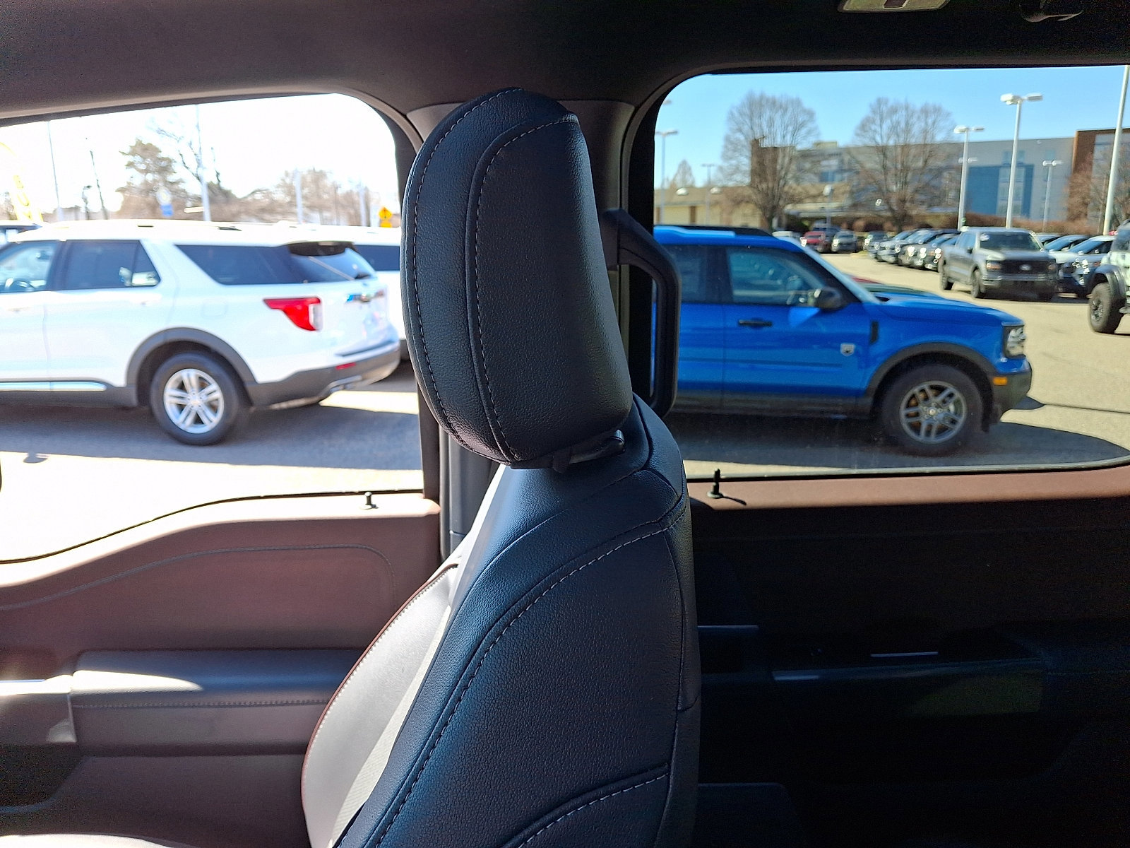 Certified 2023 Ford F150 Lariat w/ Equipment Group 502A High image 17