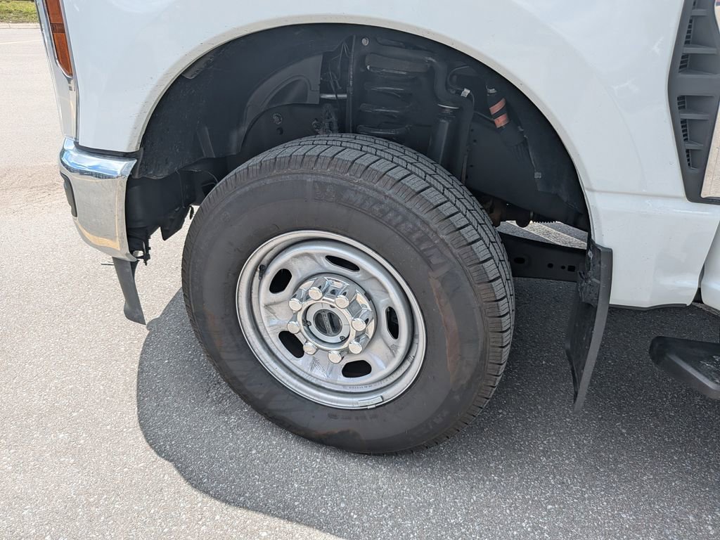Certified 2025 Ford F350 XL w/ XL Chrome Package AWD/4WD image 34