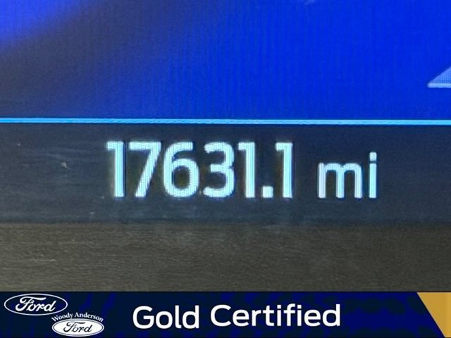 Certified 2024 Ford Explorer Platinum w/ Technology Package AWD/4WD image 14