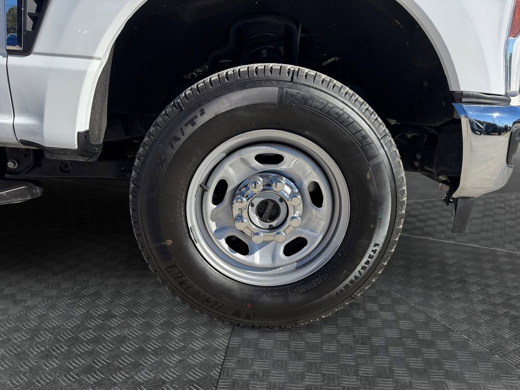 Certified 2024 Ford F250 XL w/ XL Off-Road Package image 19