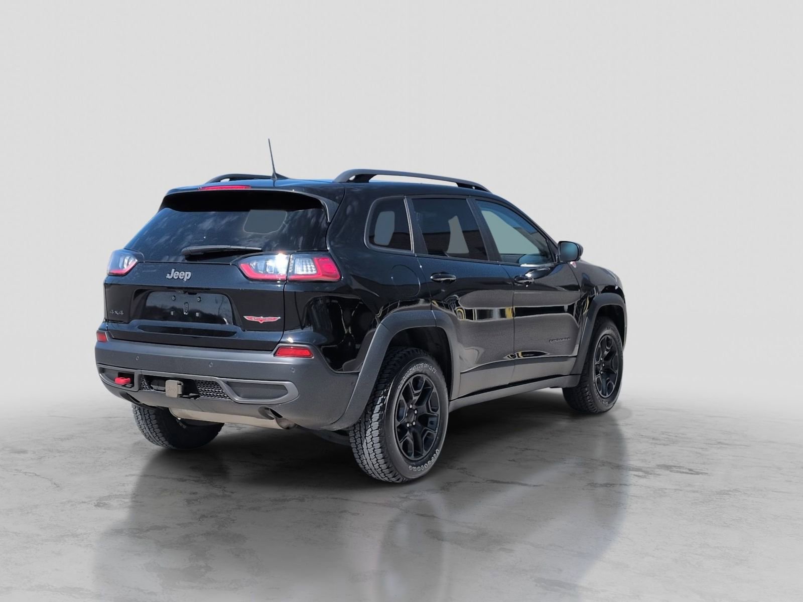 Used 2021 Jeep Cherokee Trailhawk image 8