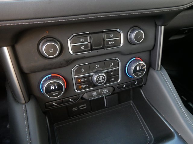 Used 2023 Chevrolet Tahoe Z71 w/ Luxury Package image 26