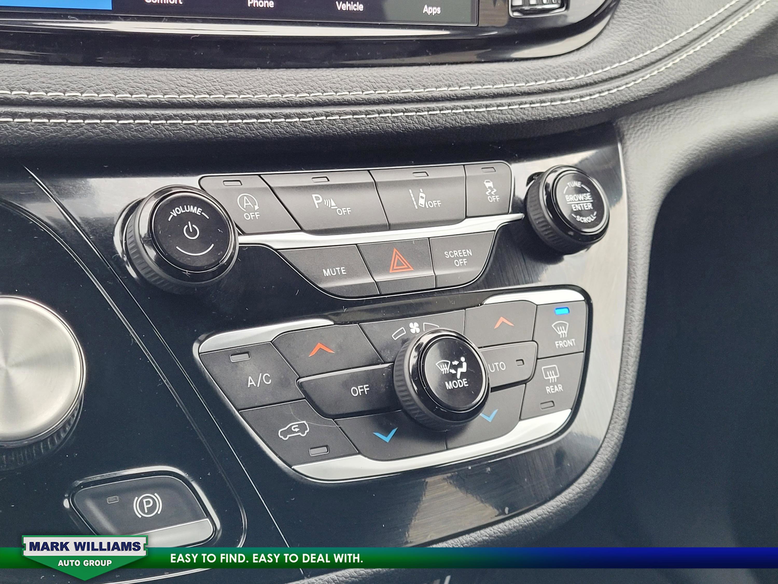 Used 2023 Chrysler Pacifica Touring-L w/ S Appearance Package image 24