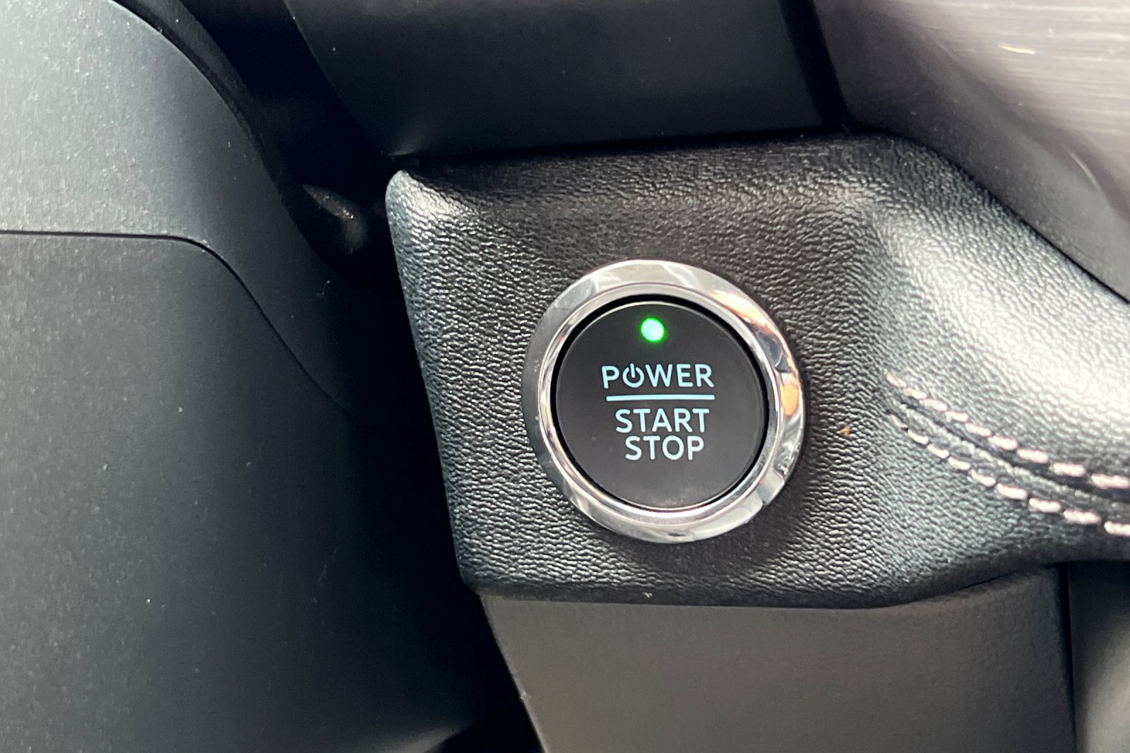 Certified 2025 Ford F150 Lightning Flash AWD/4WD image 23