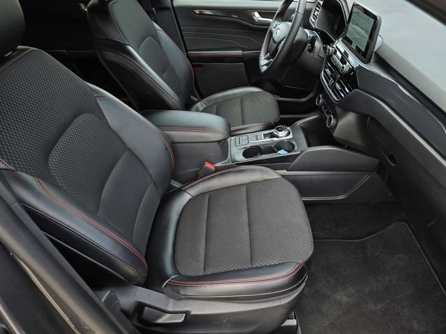 Certified 2025 Ford Escape ST-Line AWD/4WD image 34