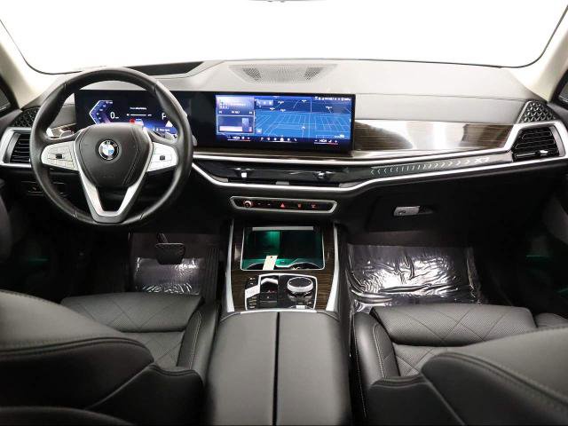 Used 2026 BMW X7 xDrive40i image 18