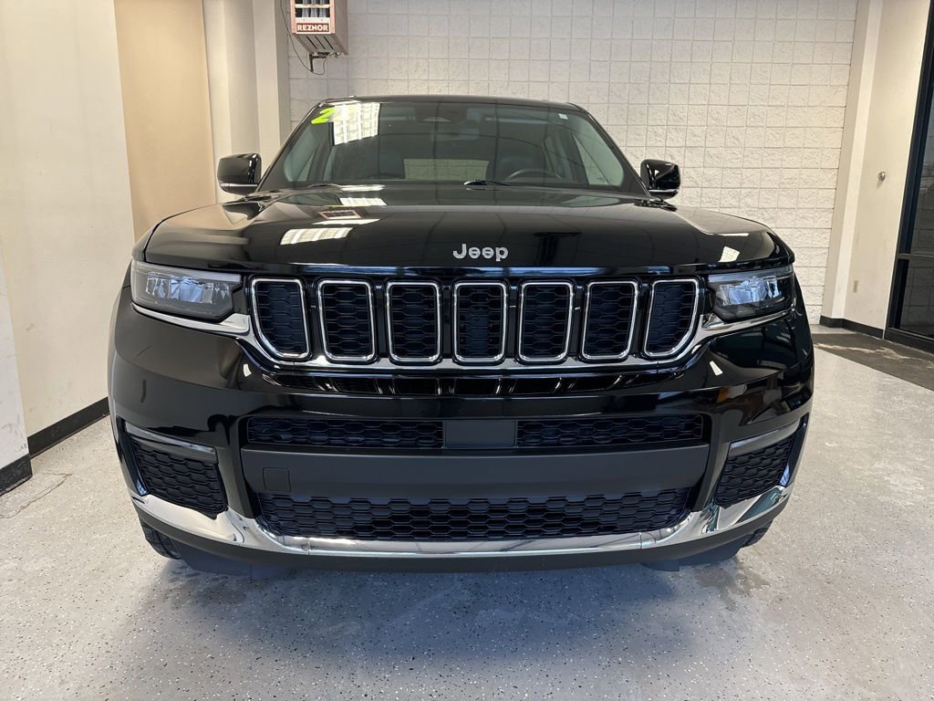 Used 2022 Jeep Grand Cherokee L Limited image 17