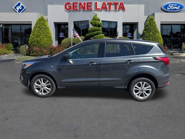Certified 2019 Ford Escape SE image 3