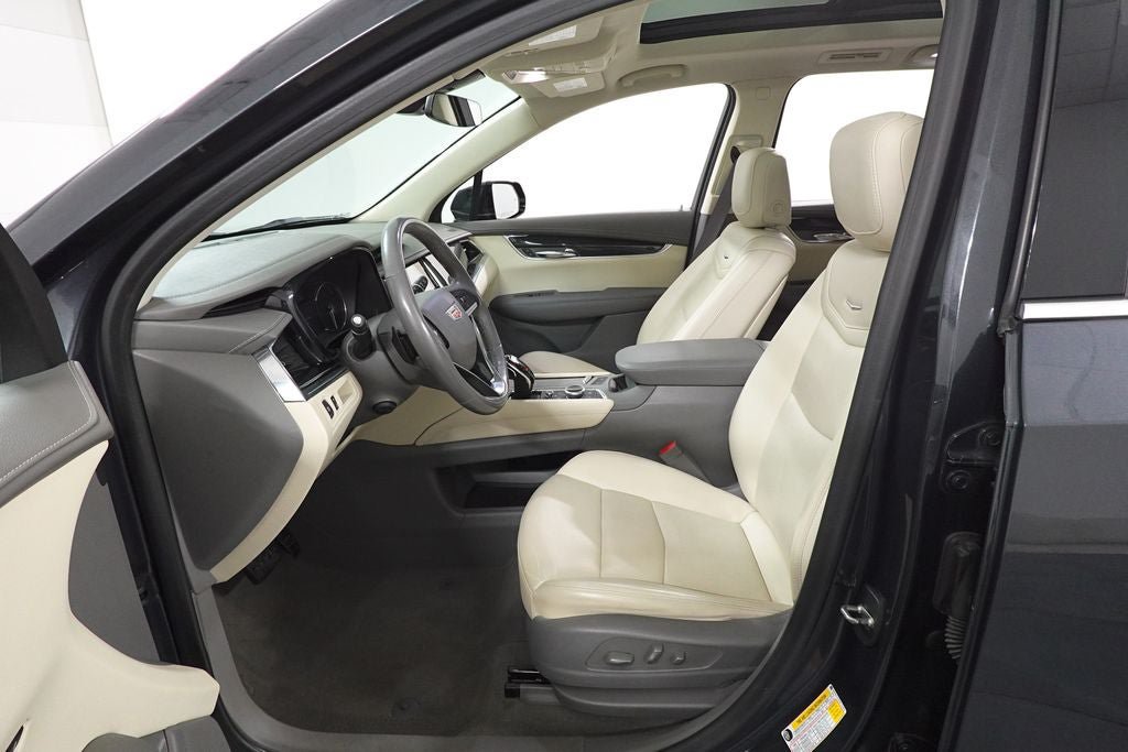 Used 2021 Cadillac XT6 Premium Luxury FWD image 25