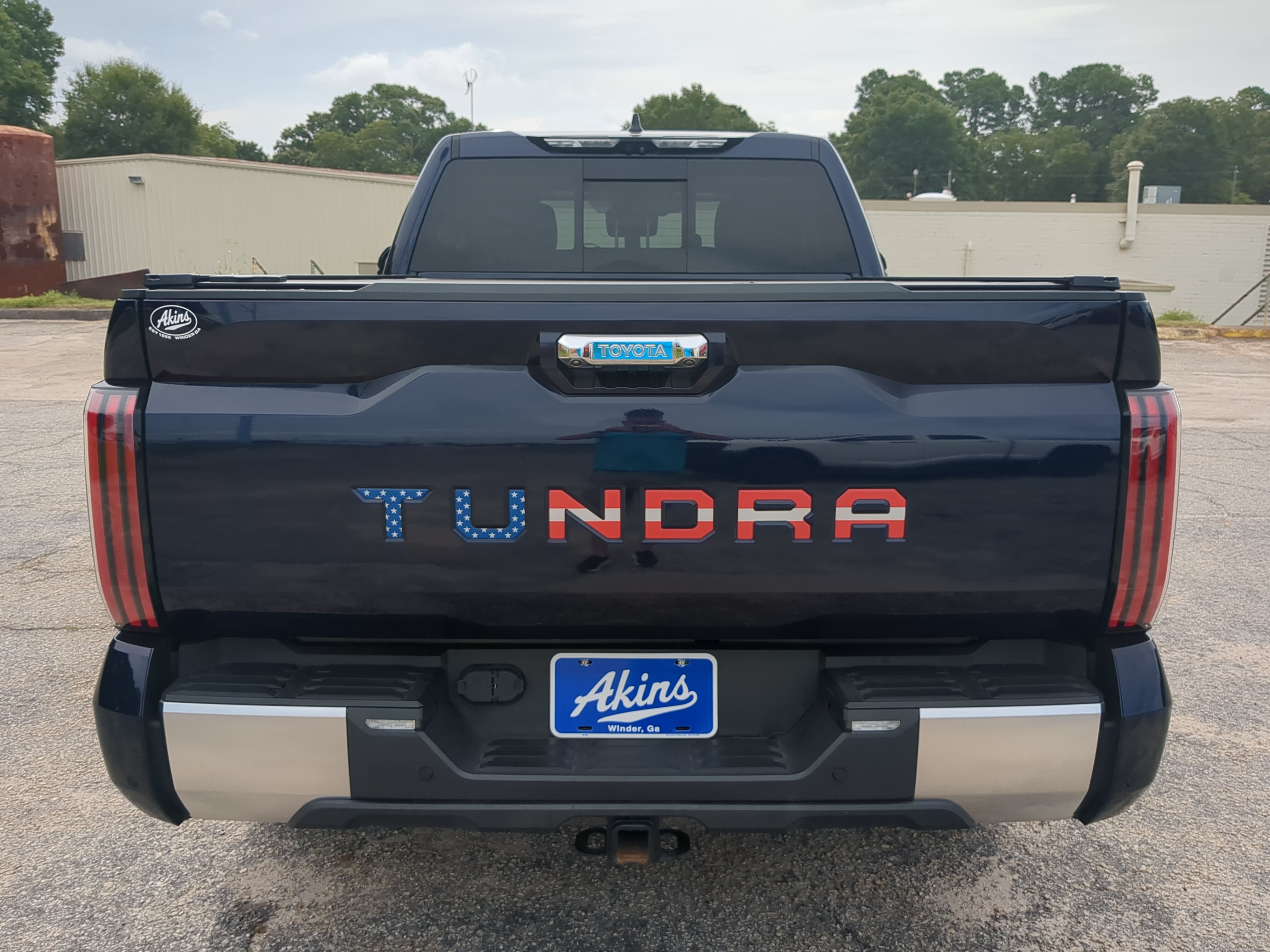 Used 2022 Toyota Tundra Limited RWD image 4