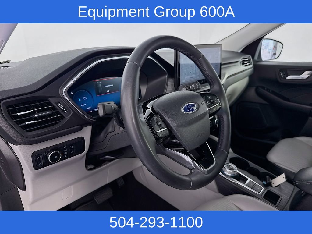Certified 2023 Ford Escape Platinum FWD image 11