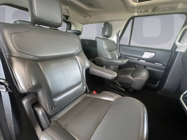 Certified 2025 Ford Expedition Active AWD/4WD image 18