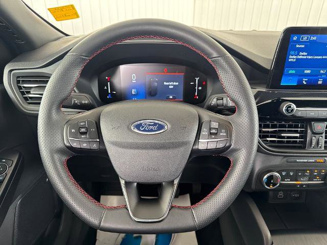 Certified 2025 Ford Escape ST-Line AWD/4WD image 16