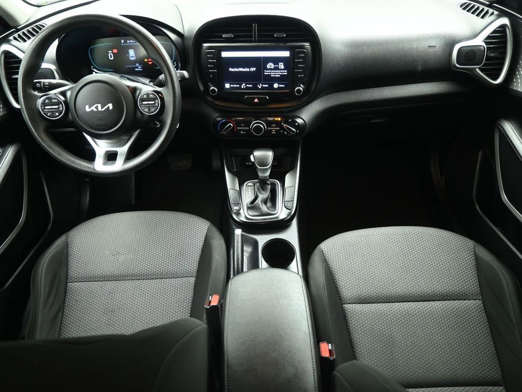 Used 2023 Kia Soul LX w/ Option Group 015 FWD image 20