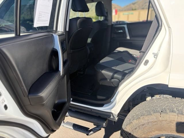 Used 2018 Toyota 4Runner SR5 Premium AWD/4WD image 15