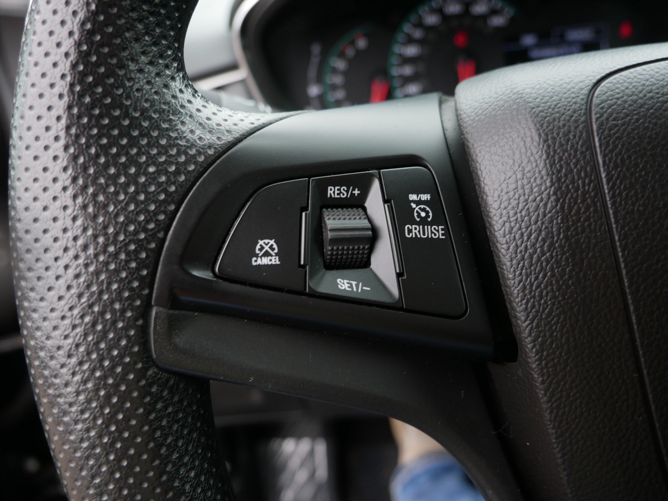 Used 2020 Chevrolet Trax LS w/ Tint and Cruise Package FWD image 27