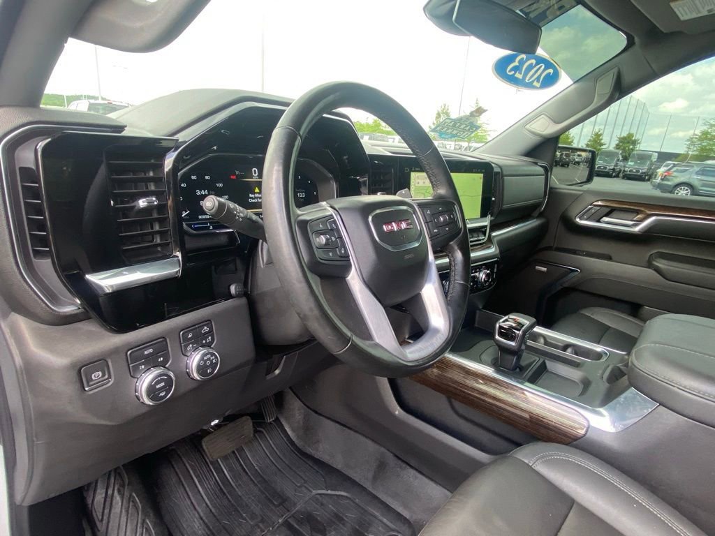 Used 2023 GMC Sierra 1500 Elevation w/ Elevation Premium Package image 9