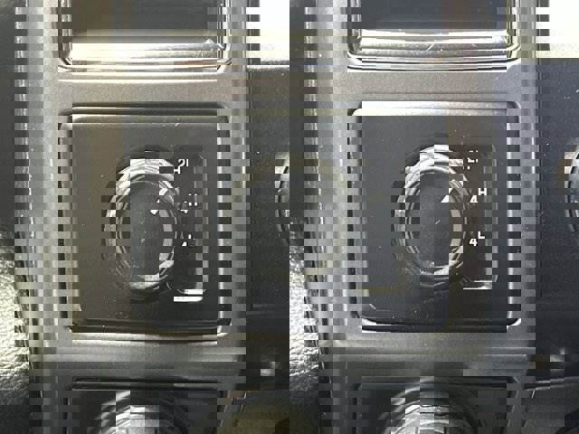 Certified 2019 Ford F150 XLT w/ Equipment Group 302A Luxury image 25