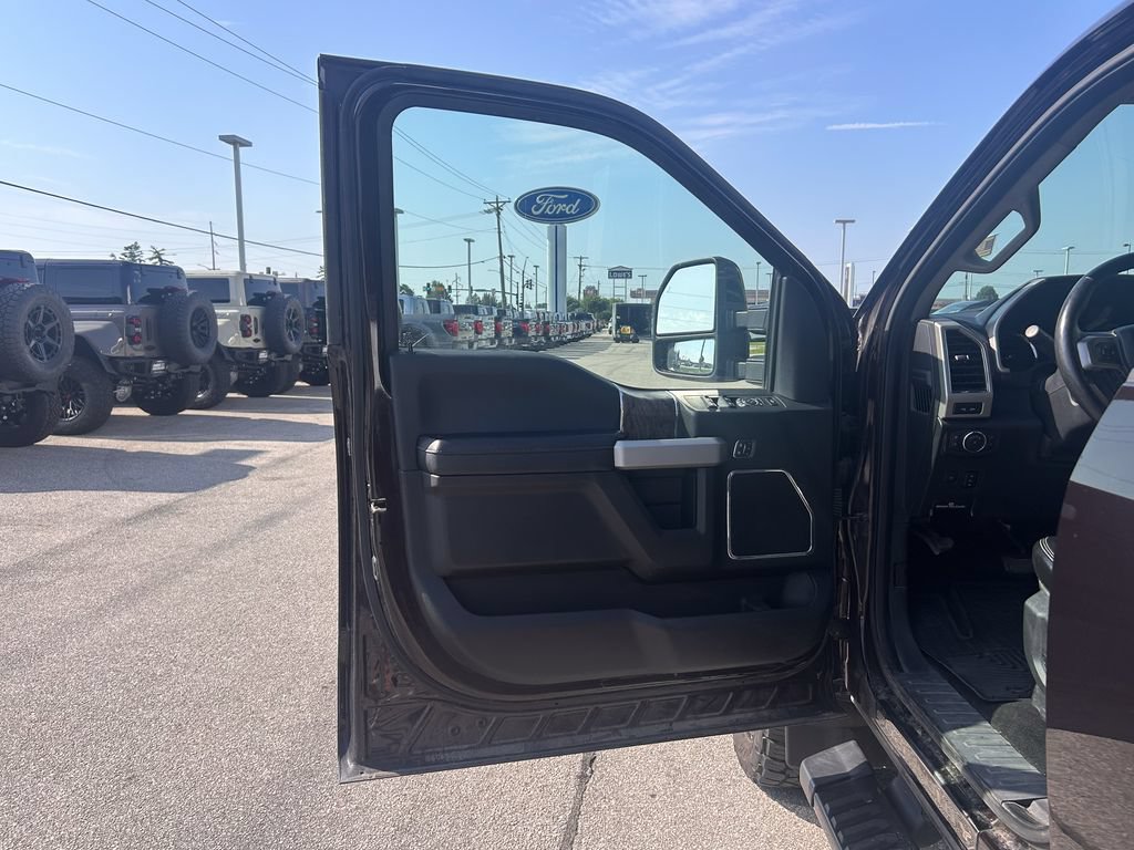 Certified 2019 Ford F250 Lariat w/ Lariat Ultimate Package AWD/4WD image 13