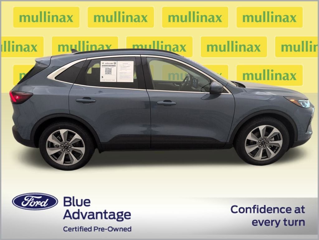 Certified 2025 Ford Escape Platinum image 2