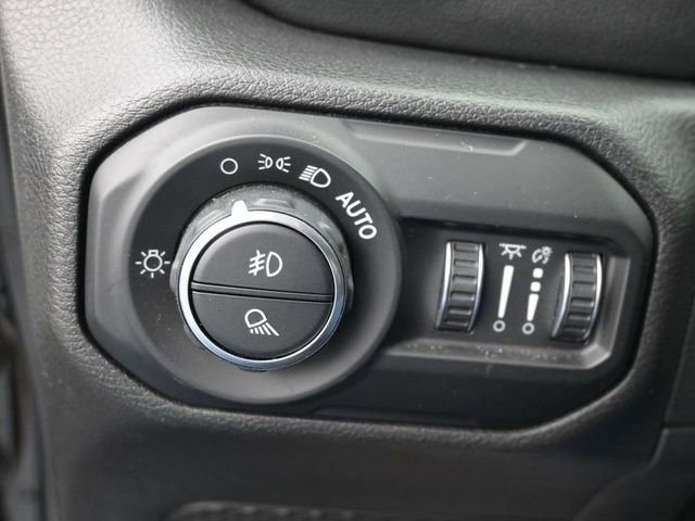 Used 2021 Jeep Gladiator Overland image 22