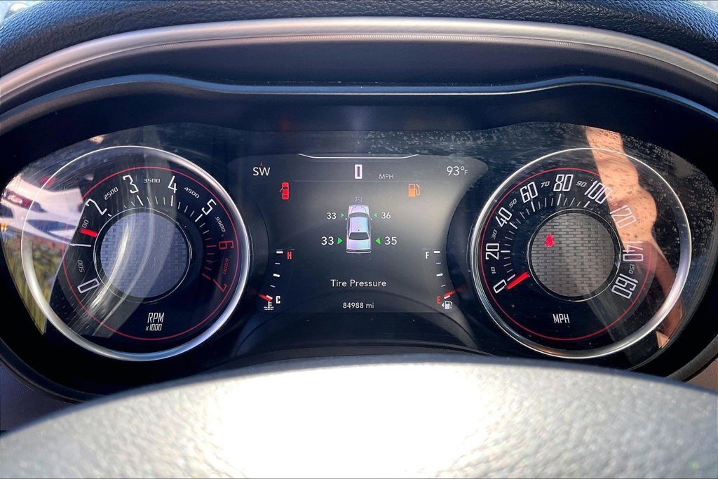 Used 2022 Dodge Challenger R/T RWD image 20
