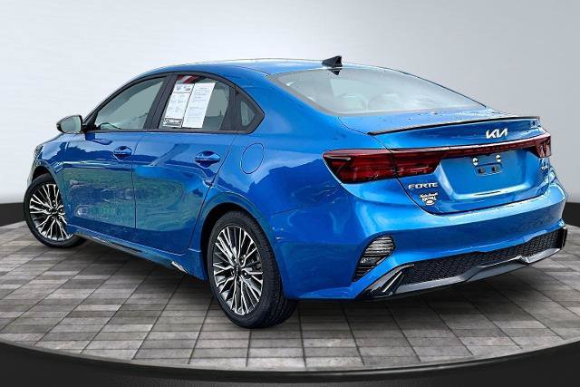 Used 2023 Kia Forte GT-Line w/ GT-Line Premium Package FWD image 2
