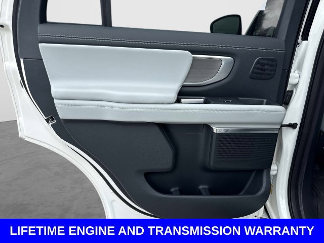 Certified 2025 Ford Expedition Platinum w/ Driver's Package AWD/4WD image 15