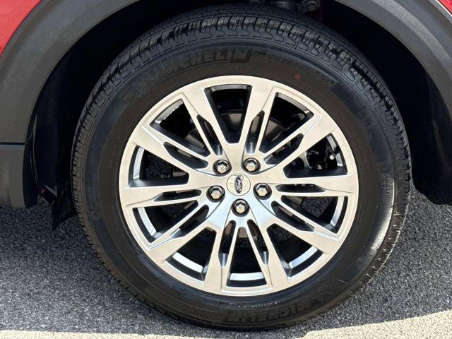 Certified 2026 Ford Explorer Platinum RWD image 9