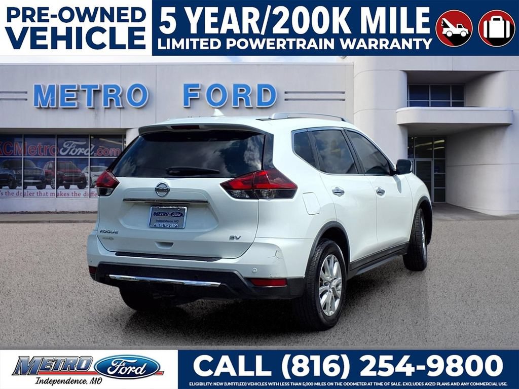 Used 2019 Nissan Rogue SV FWD image 3