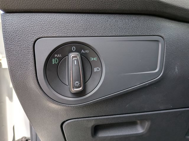 Used 2020 Volkswagen Tiguan SE R-Line AWD/4WD image 18