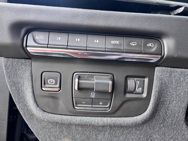 Used 2026 Cadillac Escalade Platinum Sport w/ LPO, ONYX Package AWD/4WD image 28