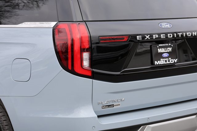 Certified 2025 Ford Expedition Platinum w/ Driver's Package image 7