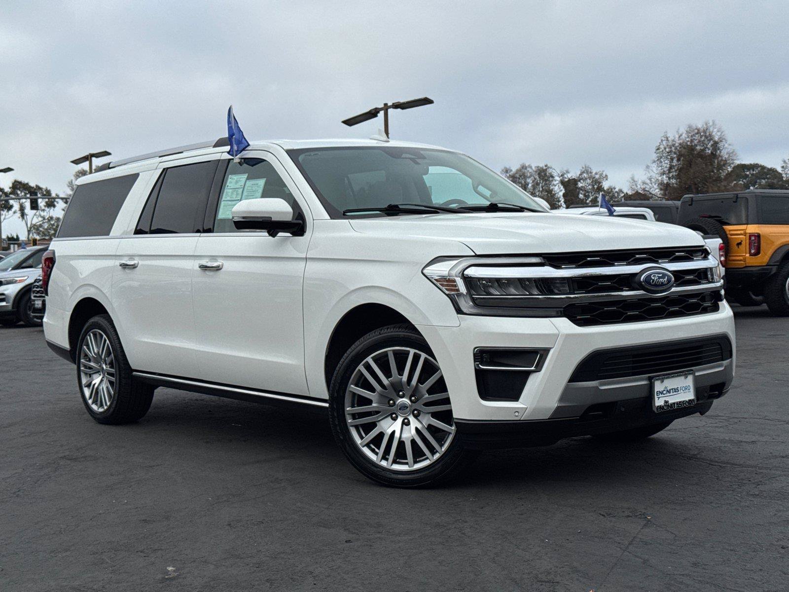 Certified 2023 Ford Expedition Max Limited AWD/4WD image 2