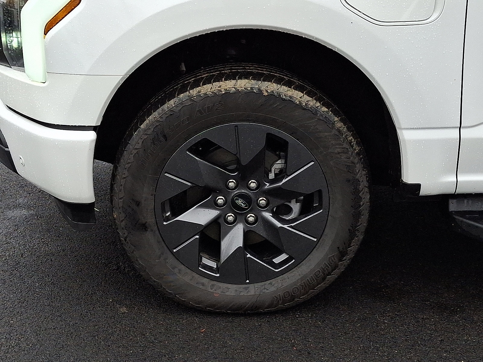 Certified 2024 Ford F150 Lightning Lariat w/ Max Trailer Tow Package image 9