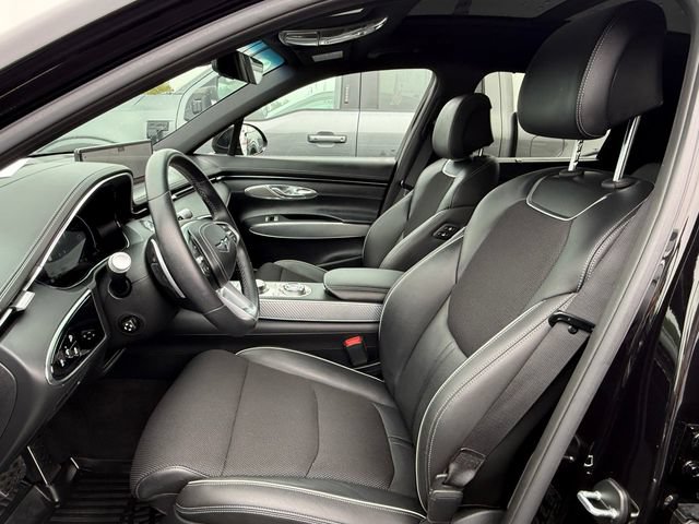 Used 2025 Genesis GV70 2.5T w/ Sport Prestige Package AWD/4WD image 6