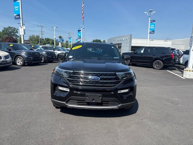 Certified 2020 Ford Explorer XLT w/ Equipment Group 202A AWD/4WD image 2