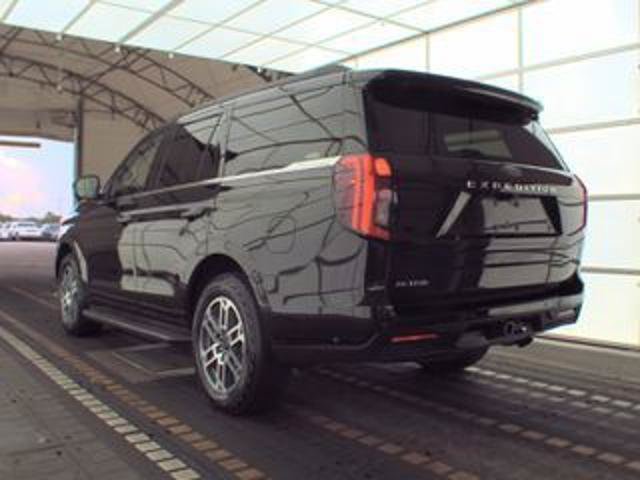 Certified 2025 Ford Expedition Active AWD/4WD image 2