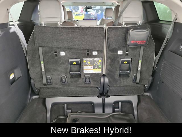 Used 2025 Toyota Sienna XLE w/ XLE Plus Package image 15