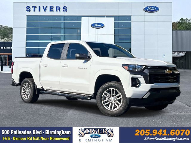 Used 2023 Chevrolet Colorado LT RWD image 1