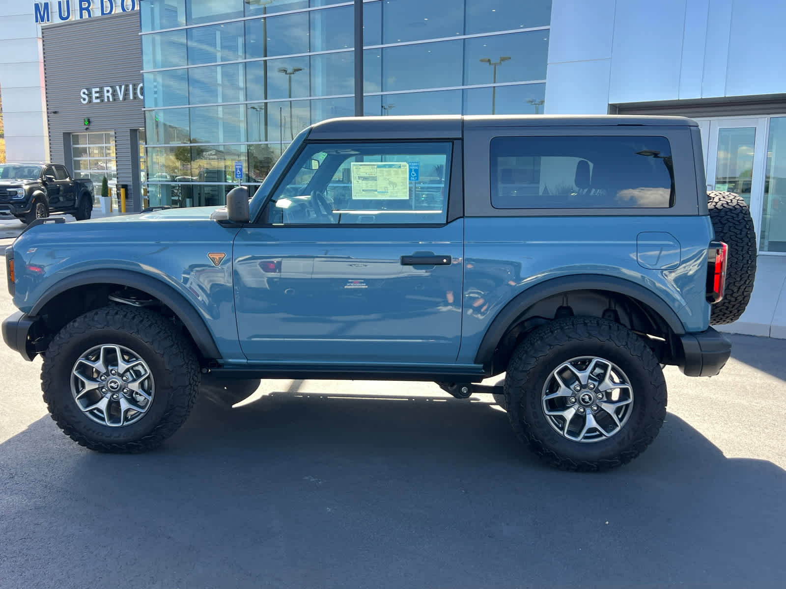Certified 2023 Ford Bronco Badlands image 3
