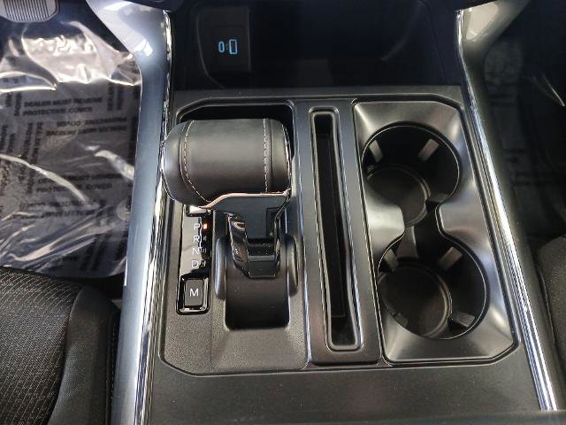 Certified 2022 Ford F150 XLT w/ Equipment Group 302A High image 17