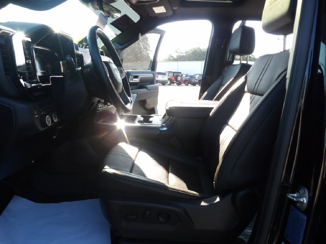 Used 2025 Chevrolet Silverado 3500 High Country w/ High Country Premium Package AWD/4WD image 28