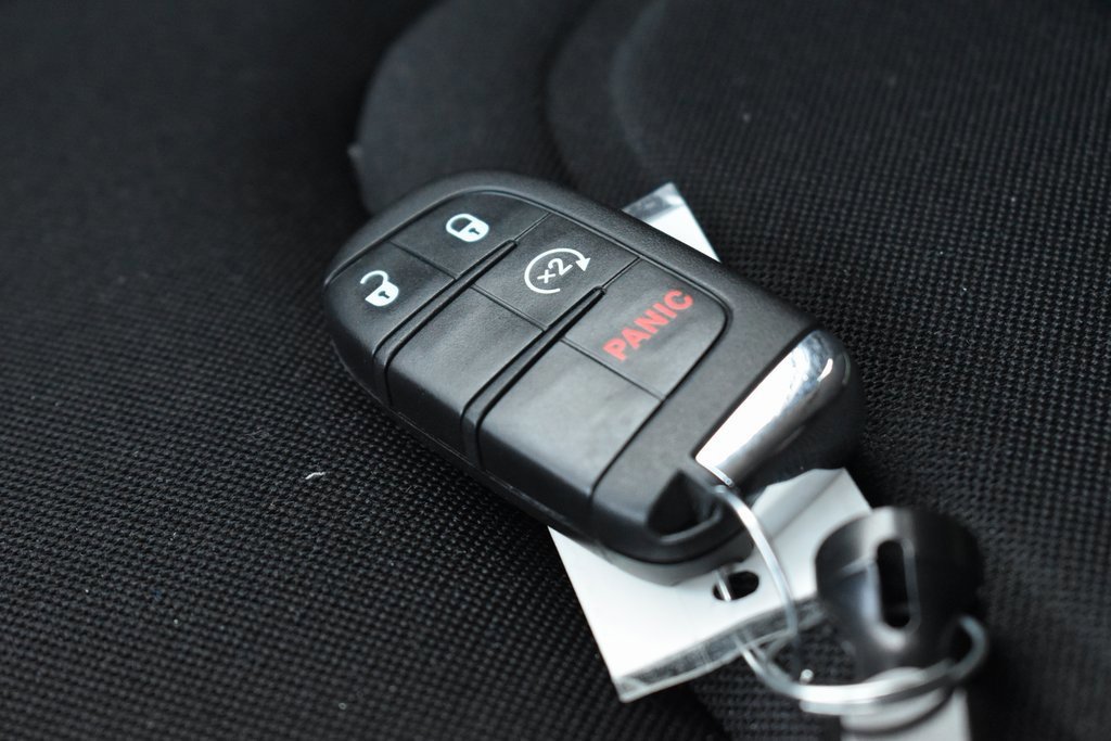 Used 2022 Jeep Renegade Latitude w/ Convenience Group image 14