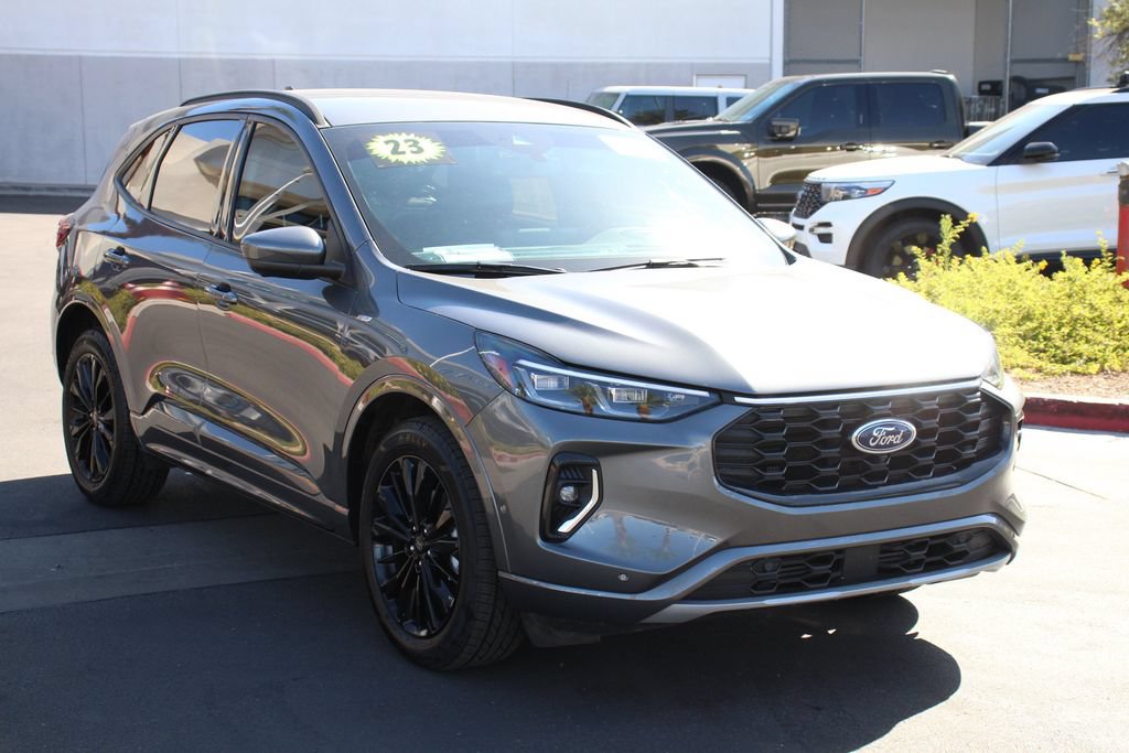 Certified 2023 Ford Escape ST-Line Elite w/ Premium Technology Package AWD/4WD image 11