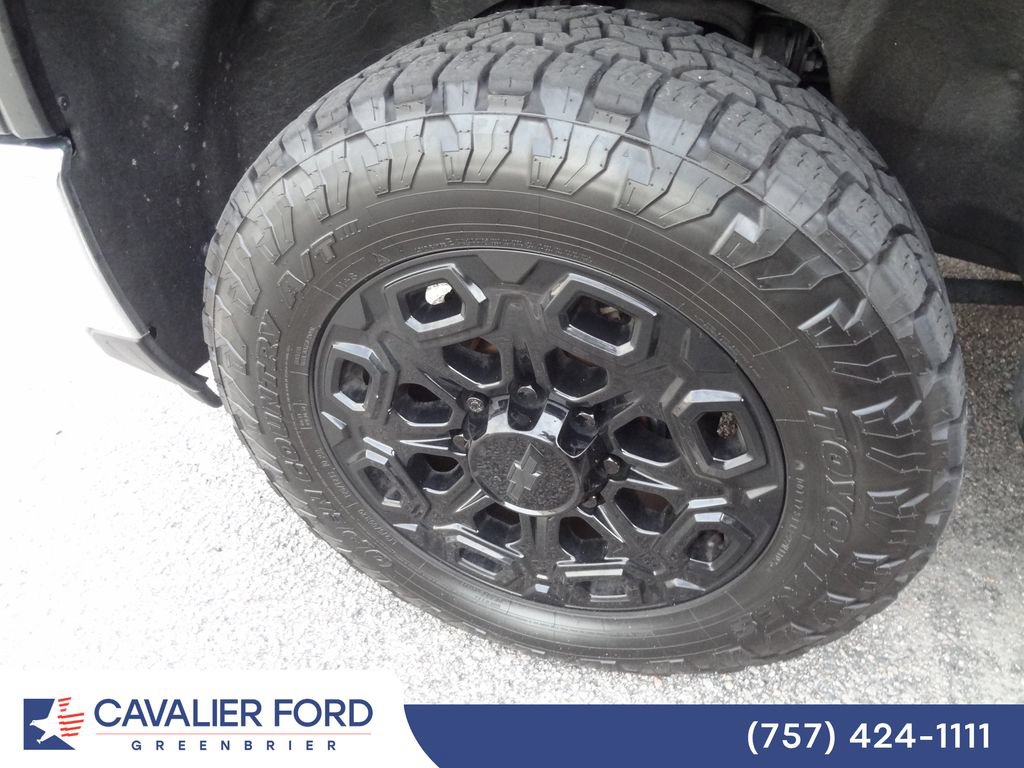 Used 2024 Chevrolet Silverado 2500 LTZ w/ LTZ Convenience Package AWD/4WD image 15