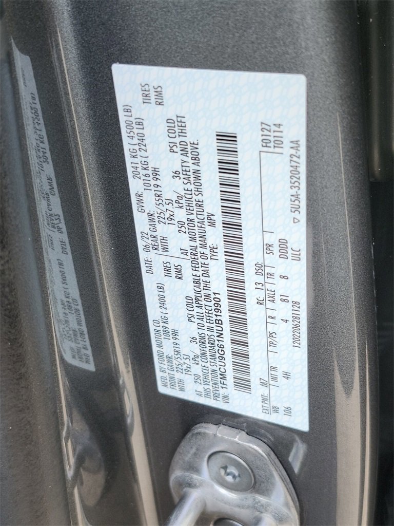 Certified 2022 Ford Escape SE w/ SE Sport Appearance Package image 31