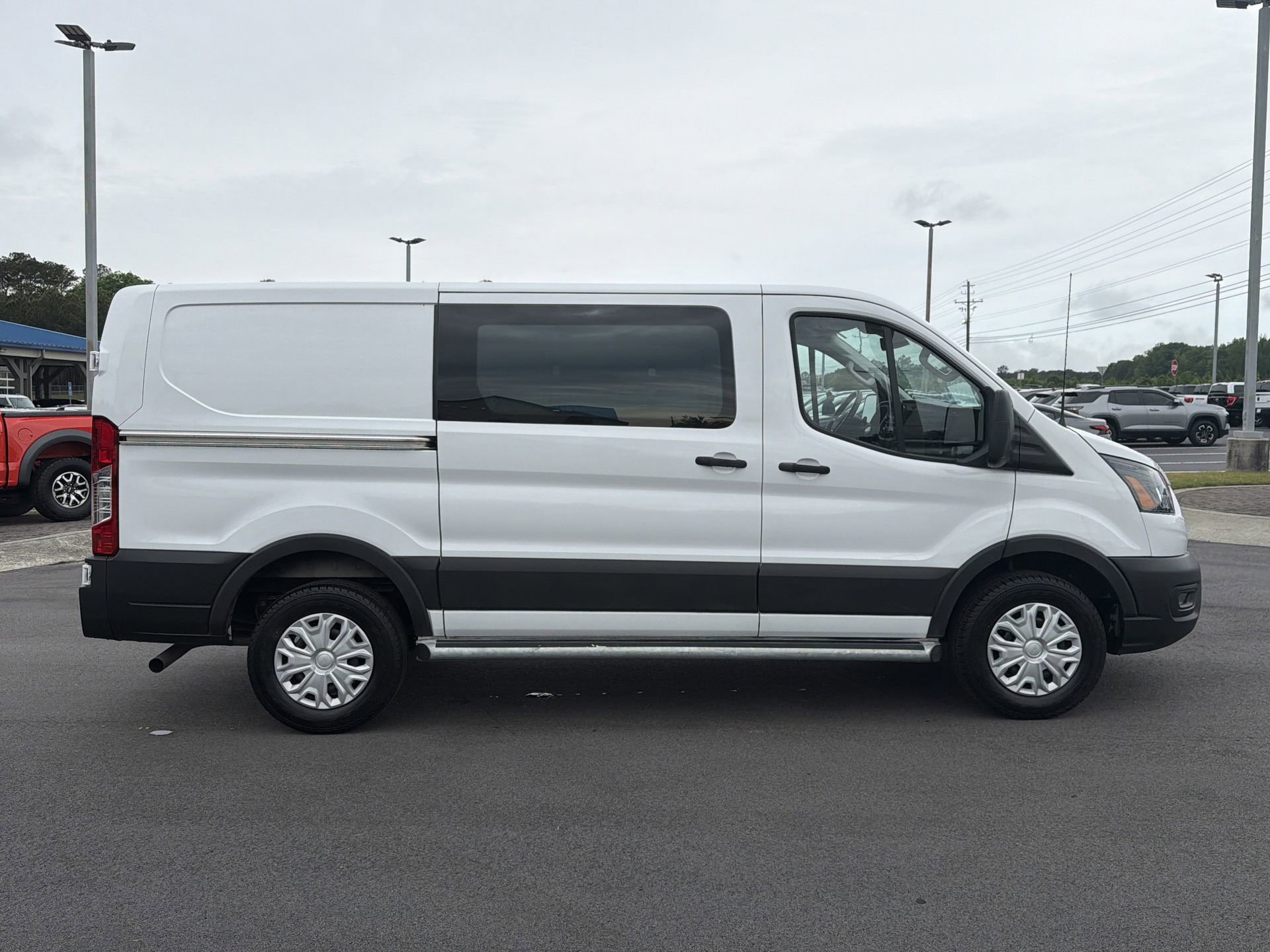 Certified 2025 Ford Transit 250 Low Roof w/ Exterior Upgrade Package RWD image 26